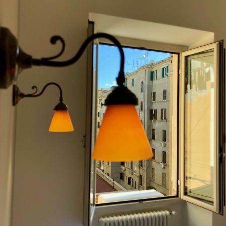 Termini Station Little House Apartment Rome Bagian luar foto