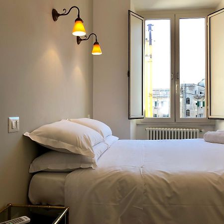 Termini Station Little House Apartment Rome Bagian luar foto