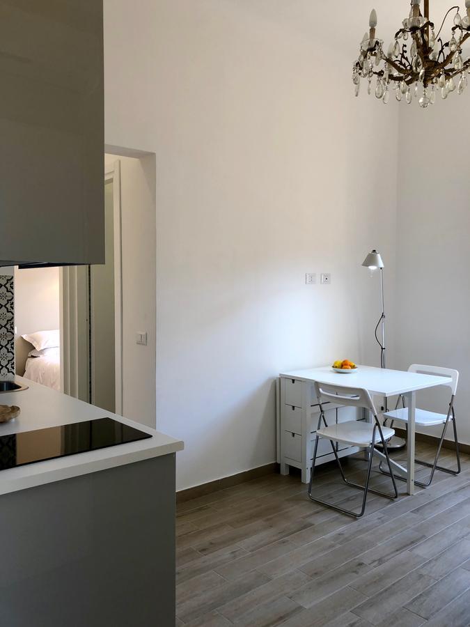 Termini Station Little House Apartment Rome Bagian luar foto