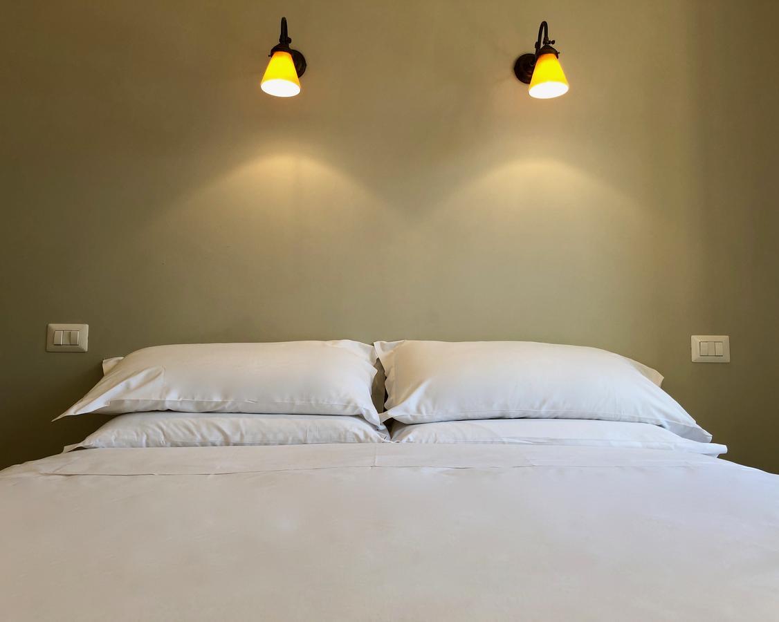 Termini Station Little House Apartment Rome Bagian luar foto