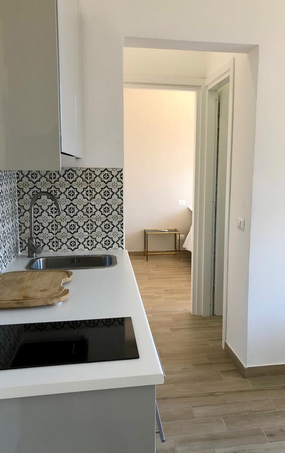 Termini Station Little House Apartment Rome Bagian luar foto